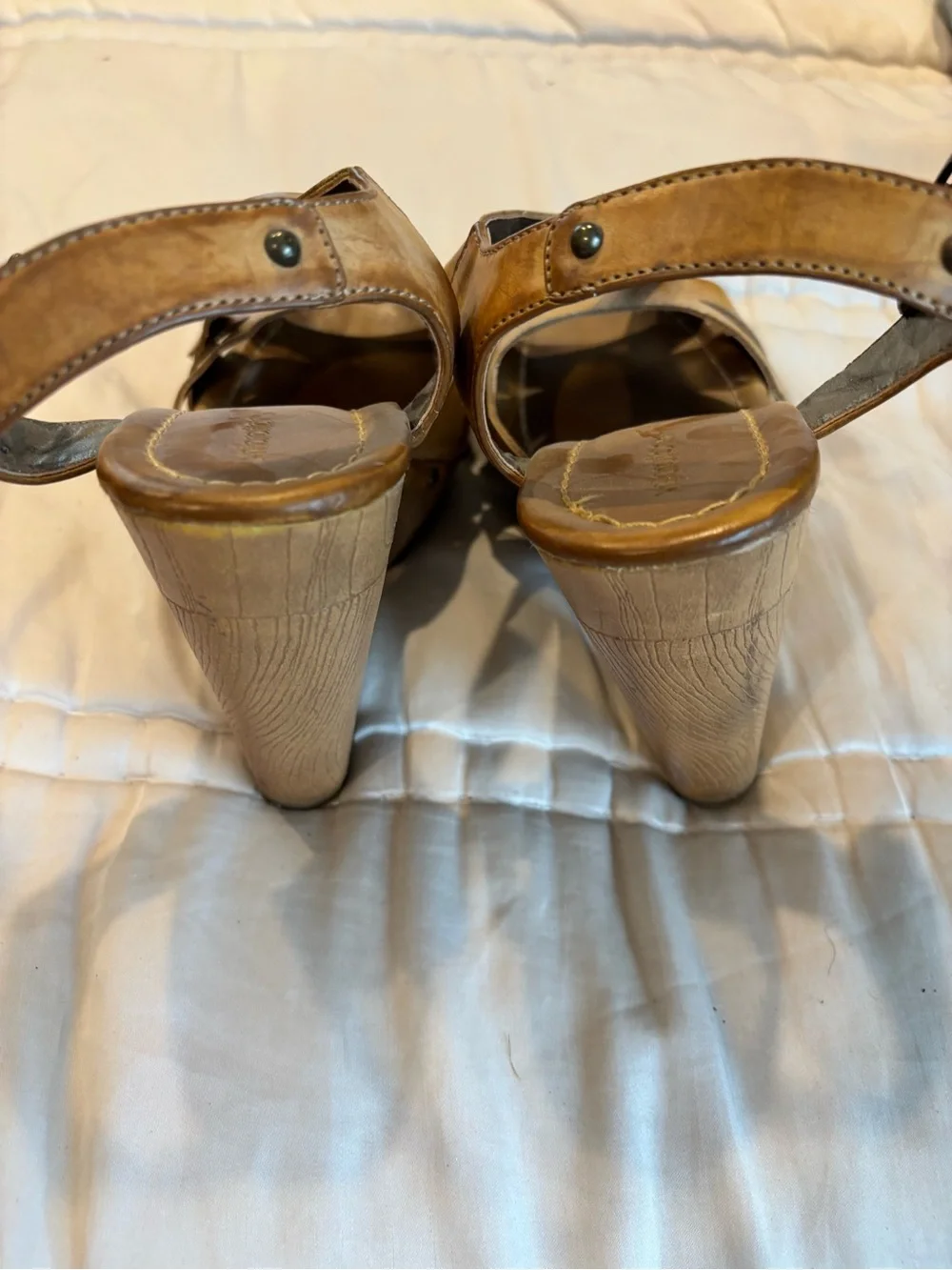 Xhilaration Tan Wooden Platform Sandals